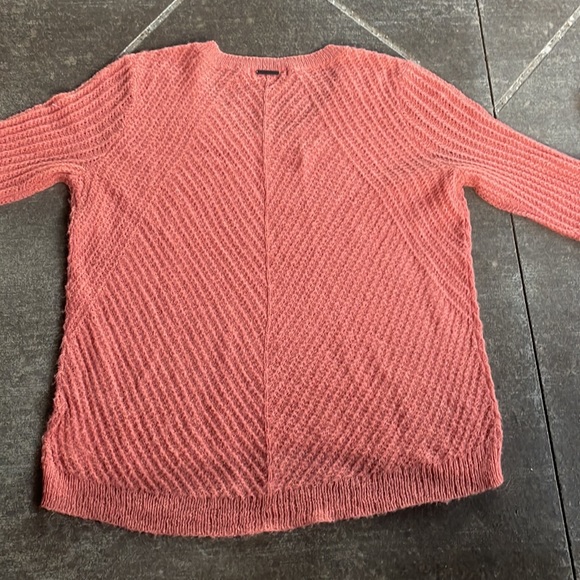 New balance sweater - Picture 6 of 6